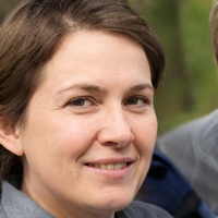 Ірина Команова